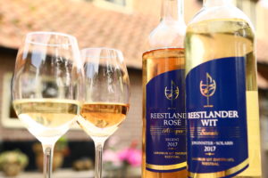 Wein vod der Reeslandhoeve. Foto Sybylle Kroon